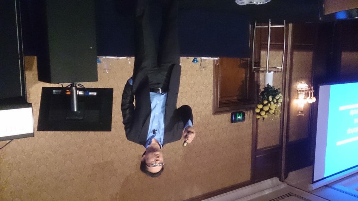 Mentor urges executives to change their ways