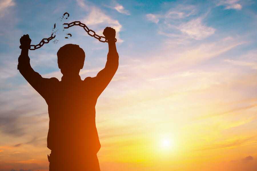 Freedom in fixed income: risks and benefits