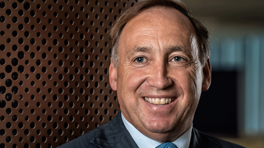 AustralianSuper cuts value of unlisted assets