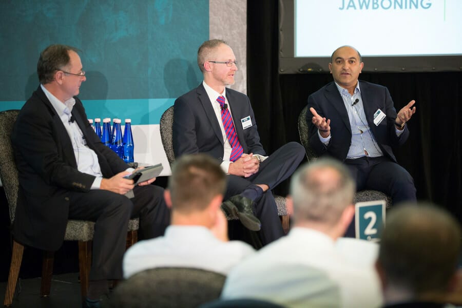 Euro, renminbi challenge for global reserve currency status