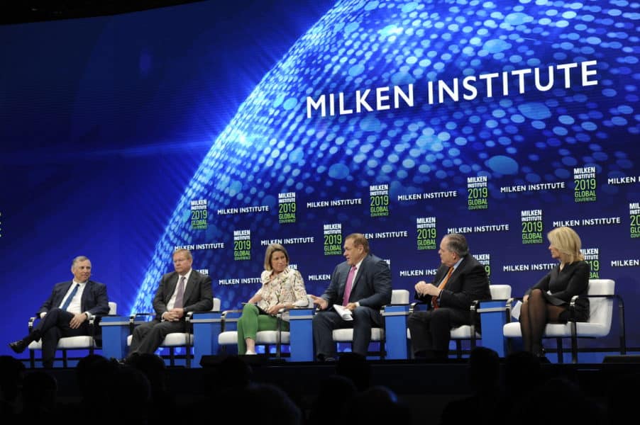 Chiefs outline risks in global economy