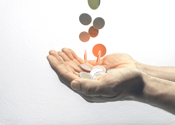 Insurance credit and equities: Credit investors to benefit from regulatory intervention on dividends