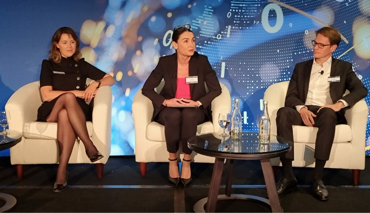 Managing climate risk in equity portfolios