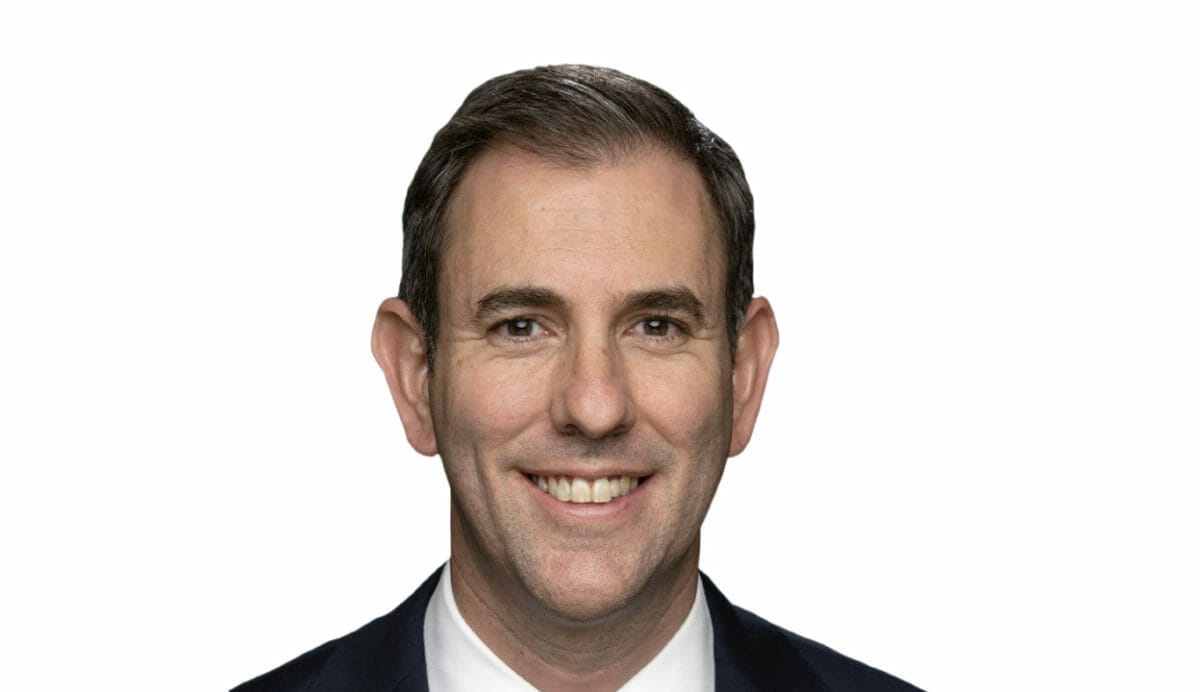 Government continues to target inflation, living costs