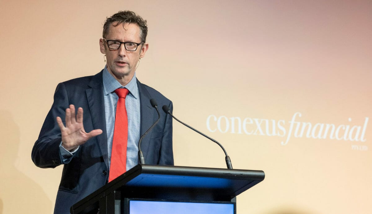 Super fund execs face deferred bonuses as FAR laws pass