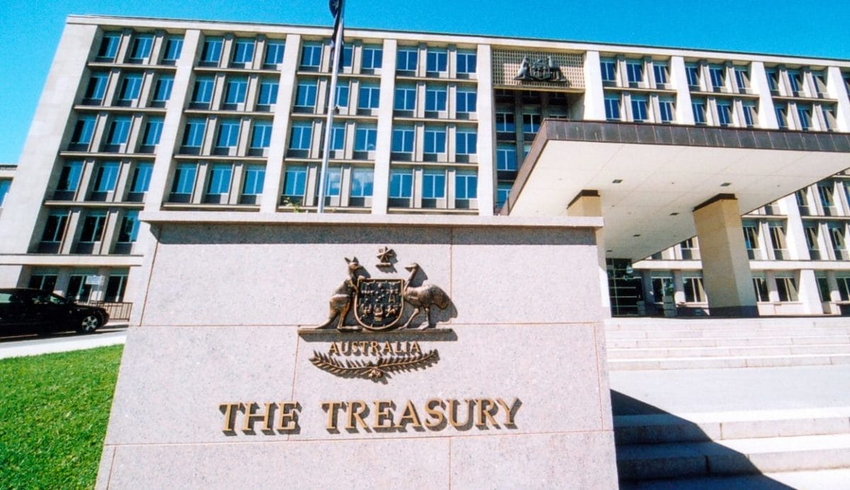 Climate reporting changes a worry for CIOs and analysts