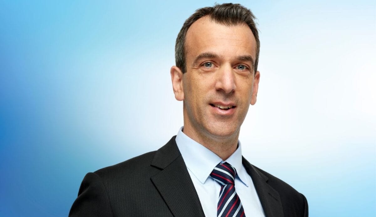 AustralianSuper plots private equity expansion